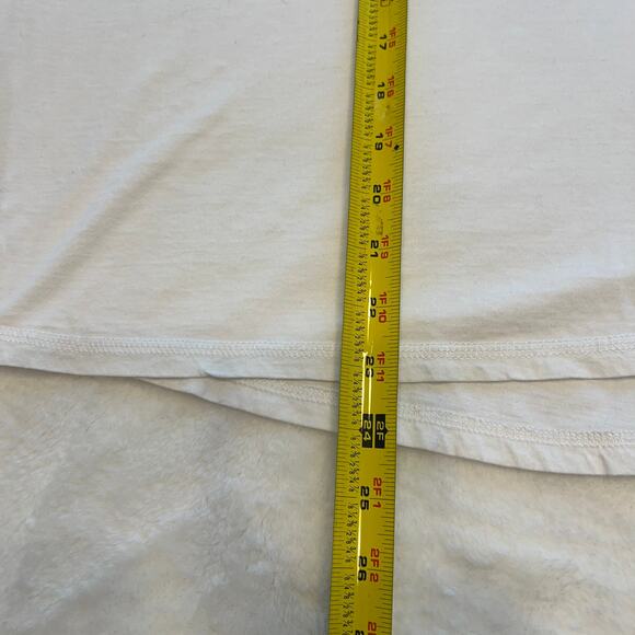 Harry Potter Hufflepuff Unisex Long Sleeve T-Shirt w/Crest Size Large Hogwarts - Picture 5 of 8